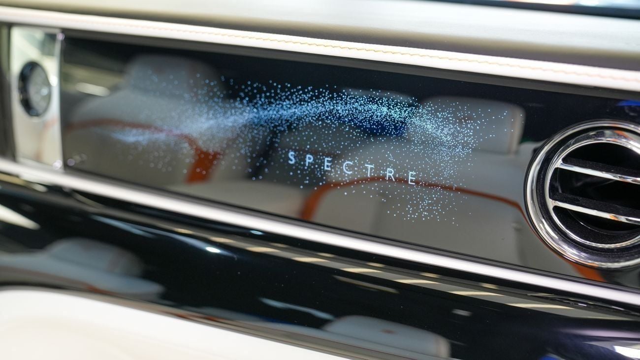 رولز رويس سبيكتر Rolls-Royce Spectre – 2024 (Standard Electric)