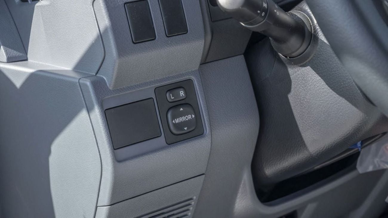 Toyota Land Cruiser 70 LC76 LX 2026 MODEL GCC SPECS