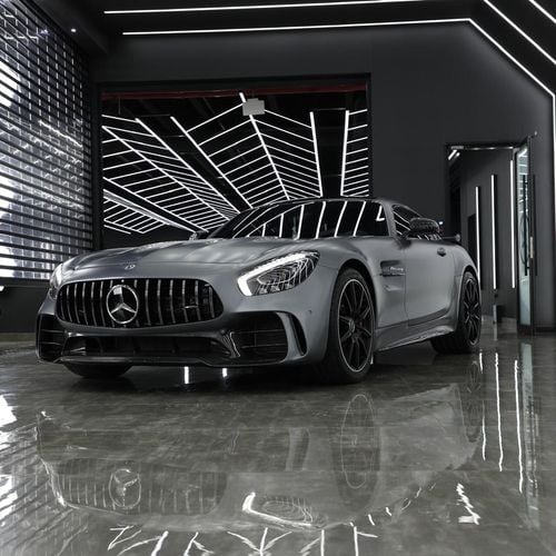 مرسيدس بنز AMG GT