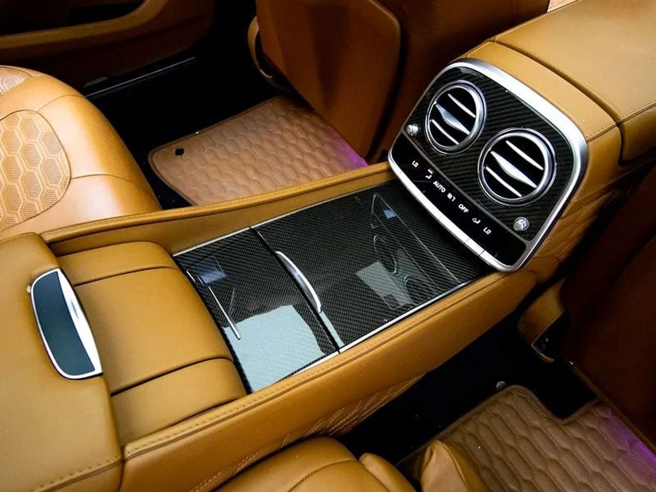 Mercedes-Benz S 63 AMG Std 5.5L Brabus 850