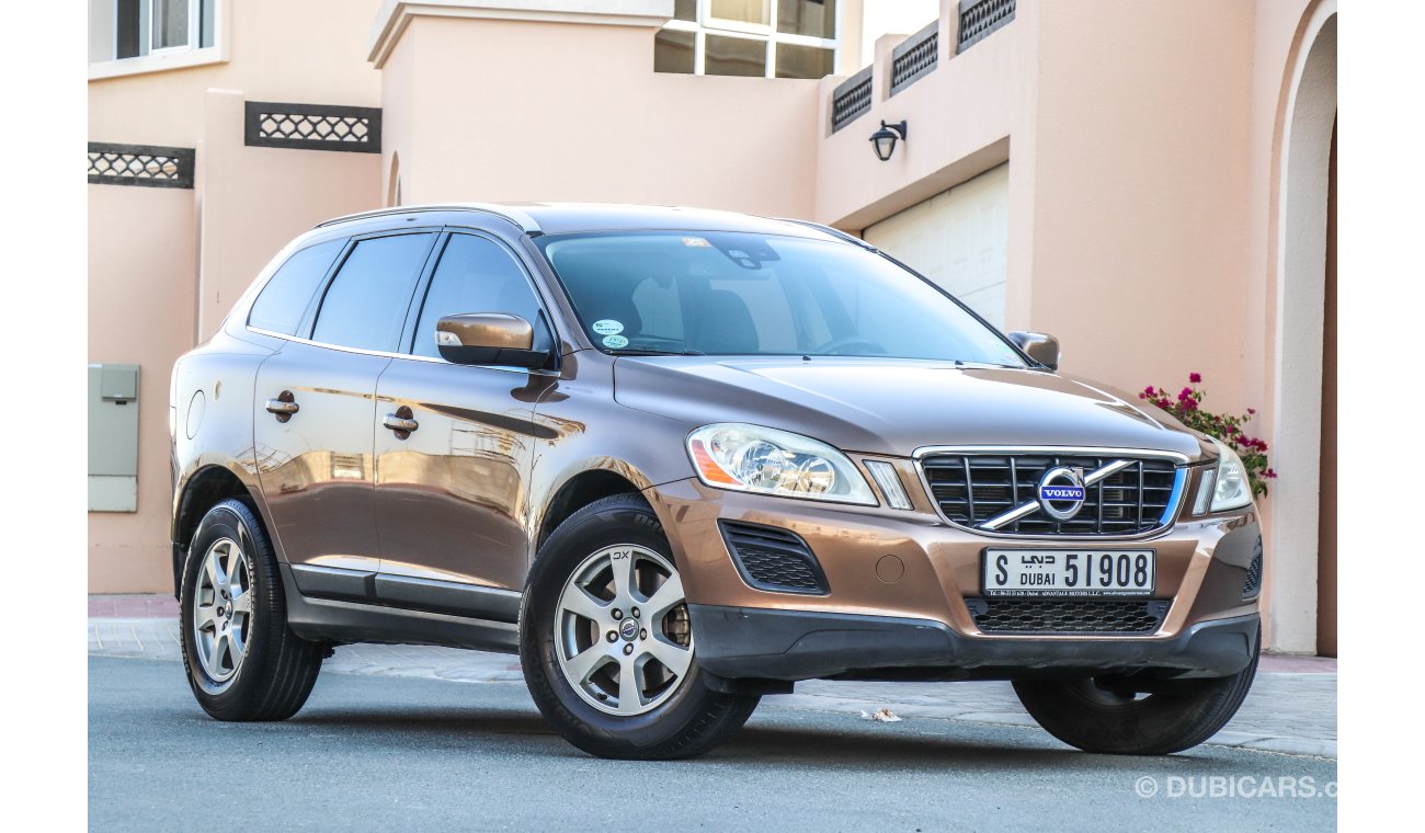 فولفو XC 60 2011 GCC with Zero downpayment.