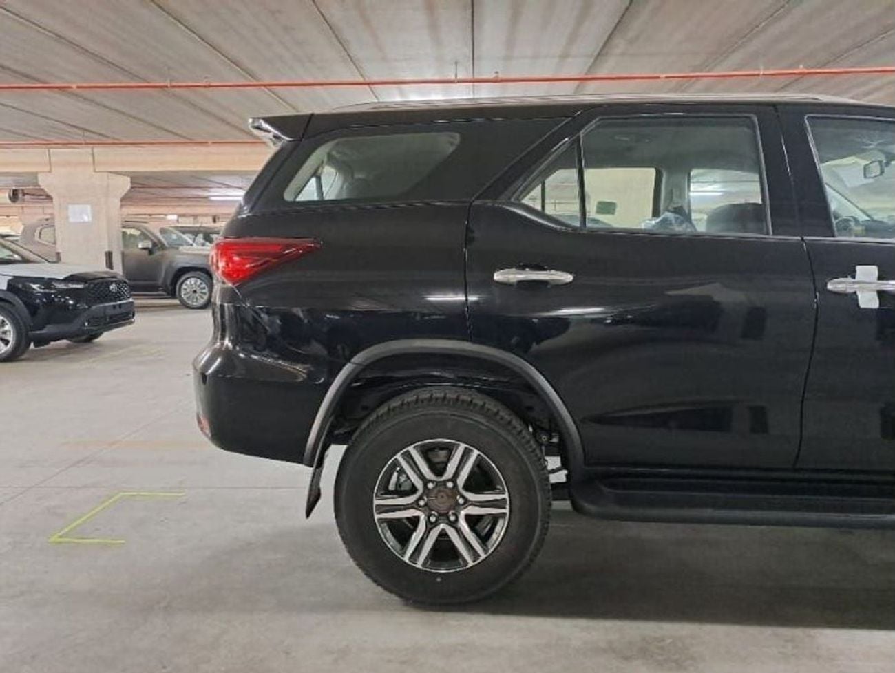 تويوتا فورتونر EXR GX2 4X4 Diesel 2.4L