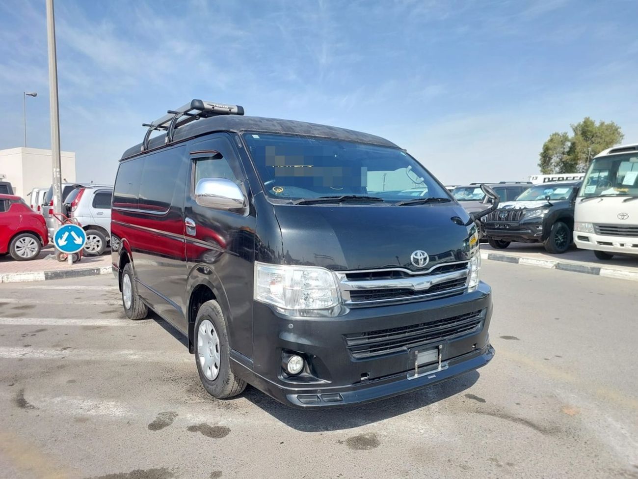Toyota Hiace TOYOTA HIACE COMMUTER VAN RHD 2013 MODEL 2.7 L PETROL AUTOMATIC(PM17032)