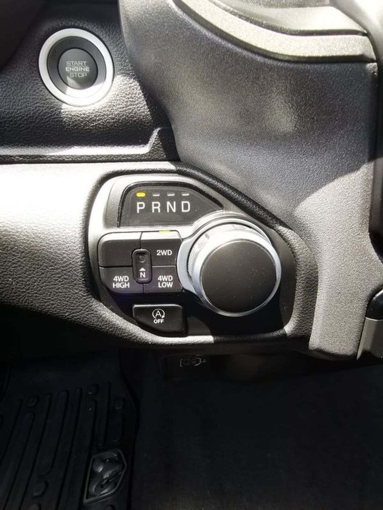 RAM 1500 Dodge RAM Bighorn - 2022 - Maroon