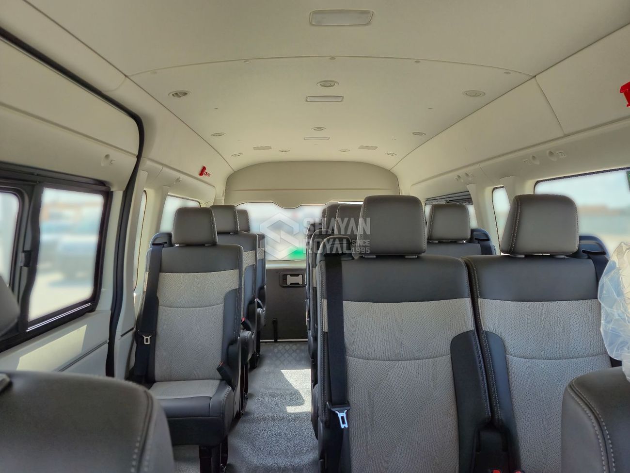 Toyota Hiace 3.5L PETROL V6 GL AT 13-SEATS RWD 2026MY