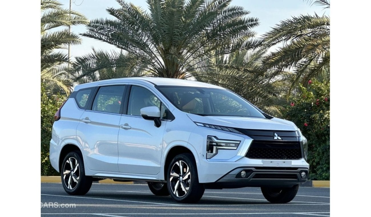 ميتسوبيشي إكسباندر Mitsubishi xpander 2023 1.5L // FSH // ORGINAL PAINT // LOW MILEAGE // UNDER WARRANTY