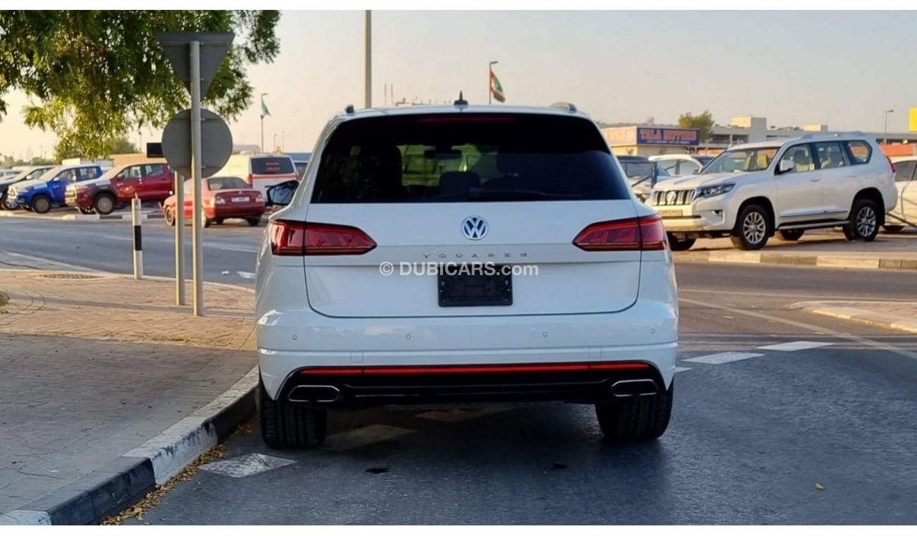 فولكس واجن طوارق R-Line 2019 | Agency Warranty/Service | GCC