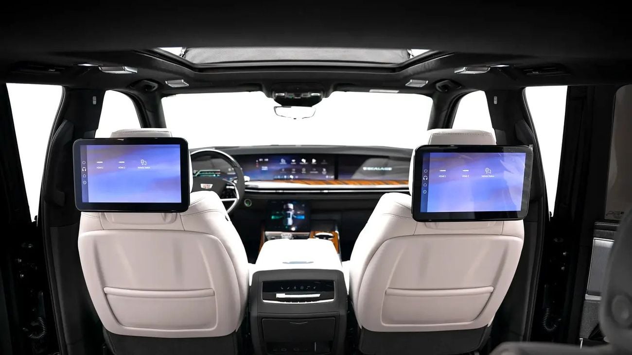 Cadillac Escalade Sport Platinum 6.2L 4WD 600 SPORT PLATINUM WITH WARRANTY AND SERVICE CONTRACT