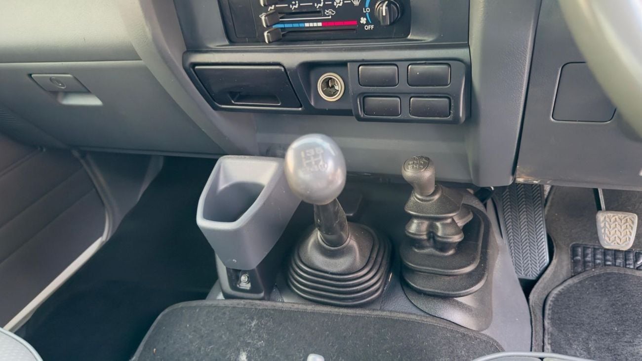 Toyota Land Cruiser Pick Up SINGLE CABIN | 4.5L DIESEL | MANUAL TRANSMISSION | RHD | 2010