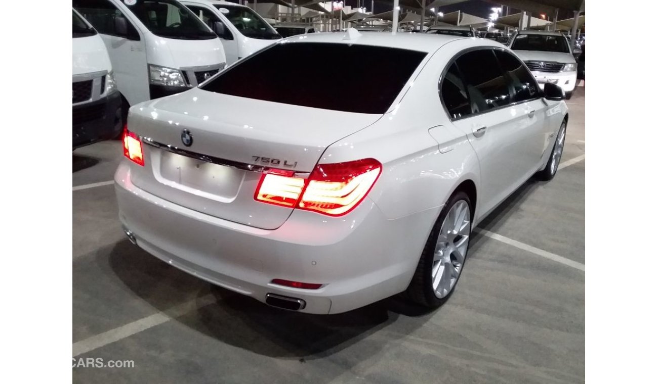 بي أم دبليو 750 Li 2012 GCC