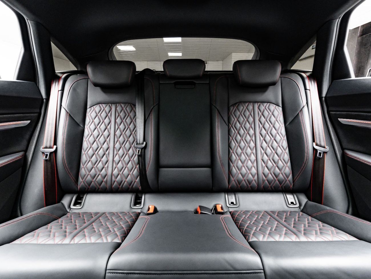 أودي Q8 إي ترون 55 quattro S Line