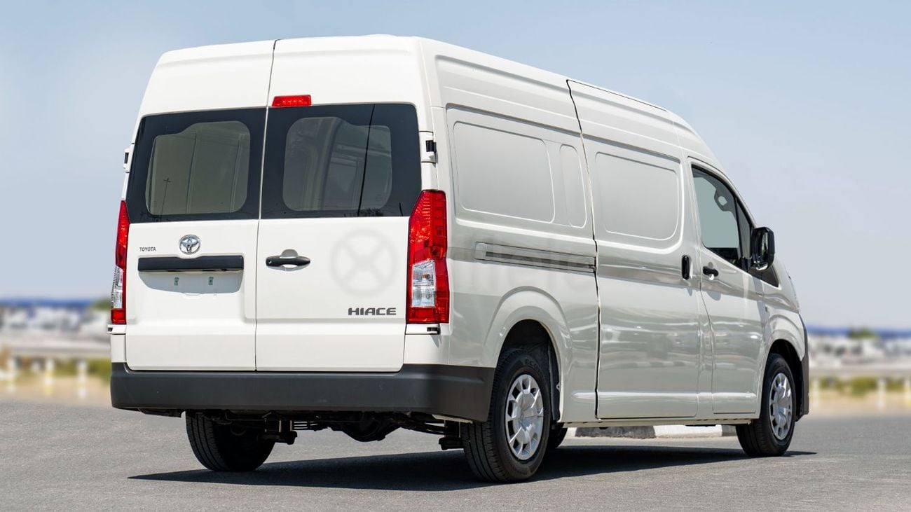 تويوتا هاياس TOYOTA HIACE HR CARGO VAN