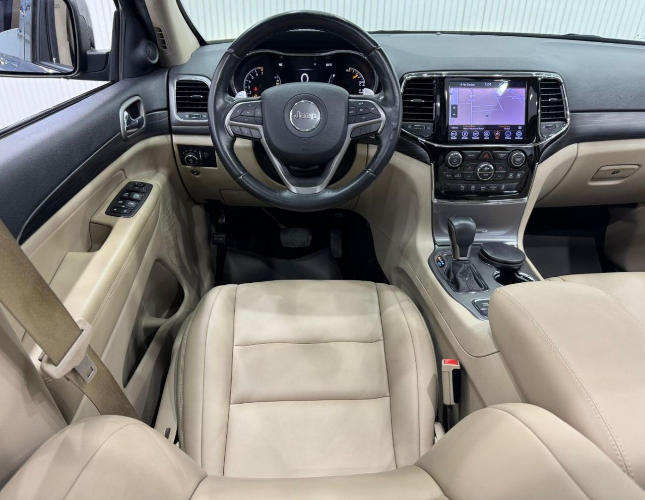 Jeep Grand Cherokee Overland 3.6L 2019 Jeep Grand Cherokee Overland, Warranty, Full Service History, Excellent Condition