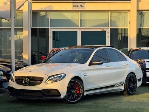 Mercedes-Benz C 63 AMG Std 4.0L Sedan