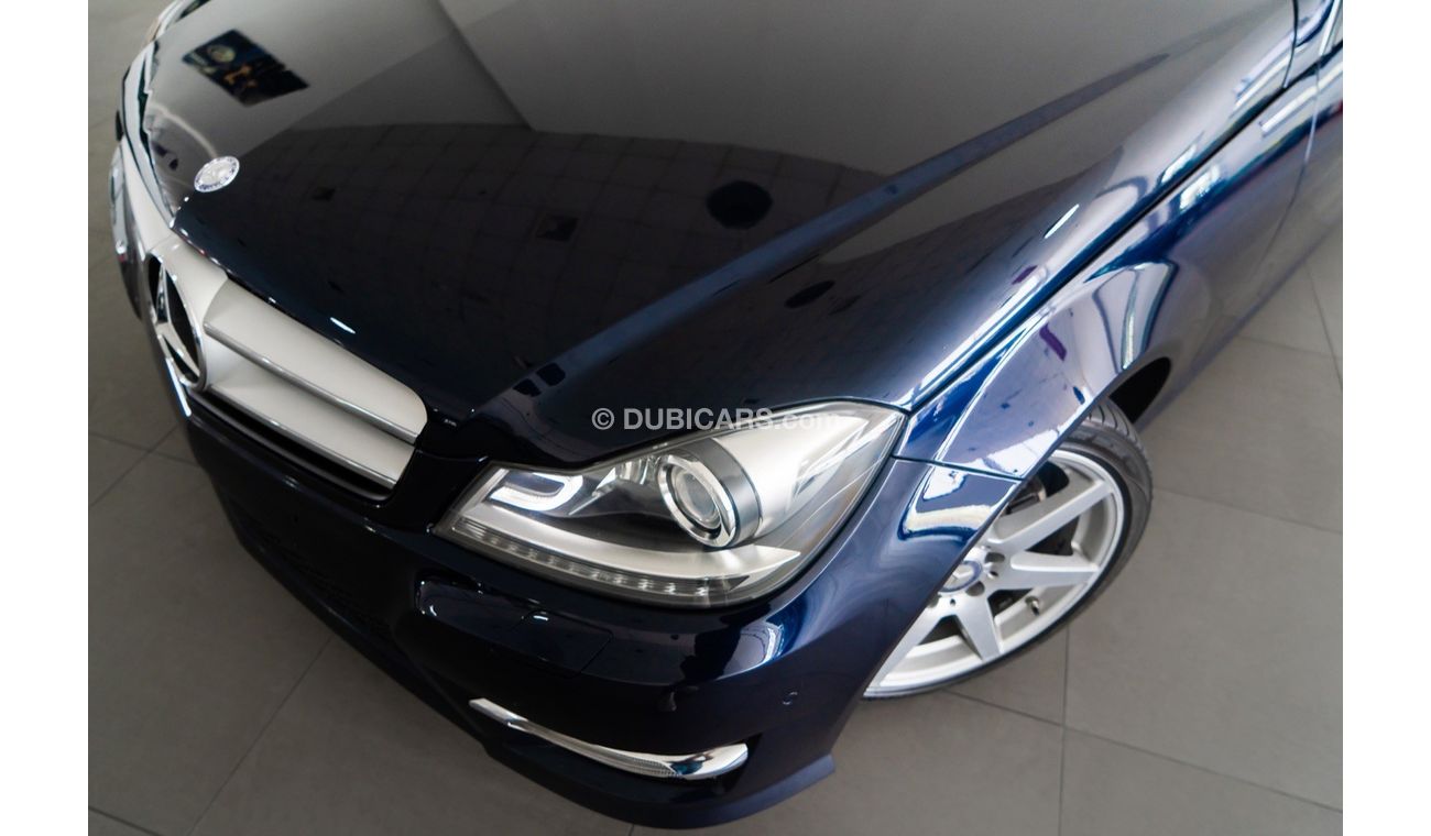 Mercedes-Benz C 250 Std 2015 Mercedes-Benz C250