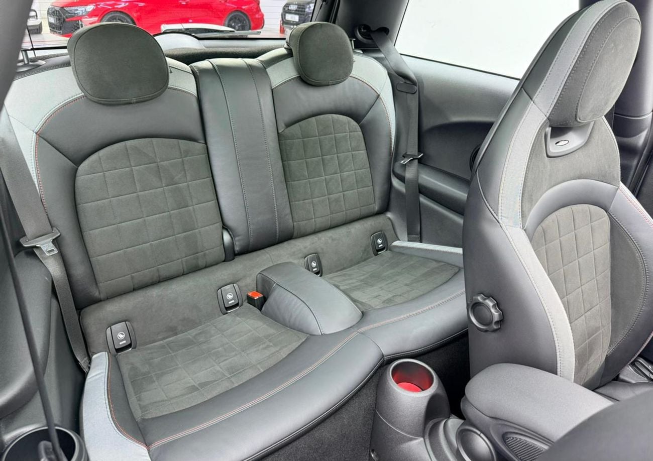 Mini John Cooper Works 2022 Mini Cooper JCW, 2027 MINI Warranty + Service Pack, Full MINI Service History, GCC