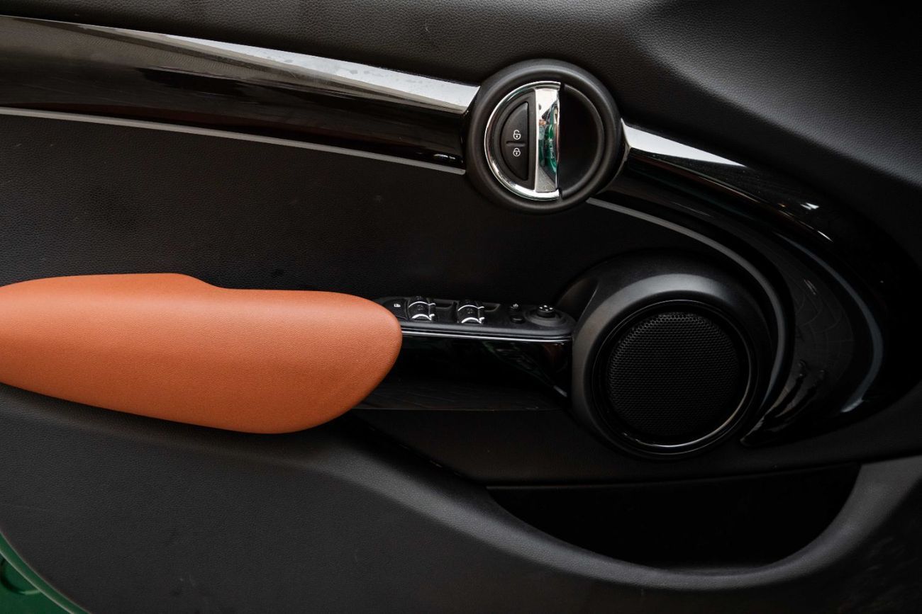 Mini Cooper | 2,135 P.M  | 0% Downpayment | AS NEW | MINI WARRANTY + SERVICE!