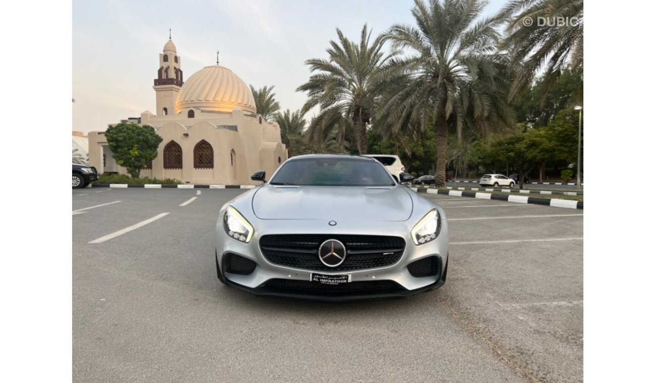 مرسيدس بنز AMG GT S السيارة بحالة الوكالة