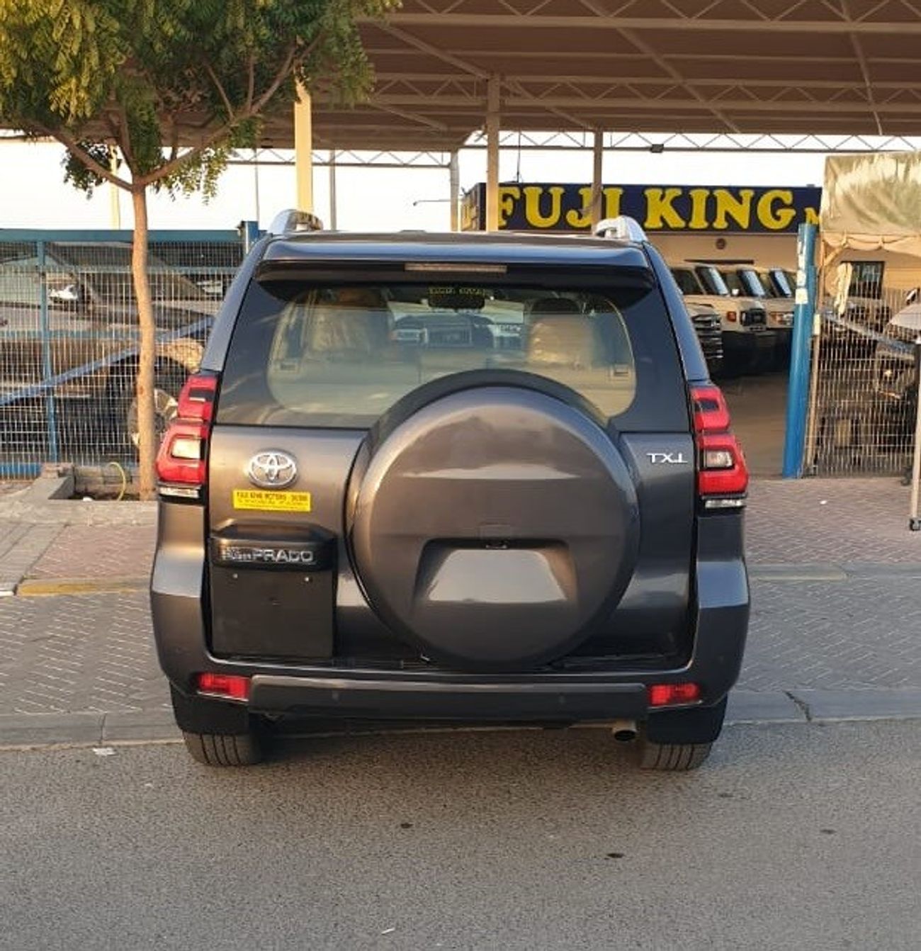 تويوتا برادو 4.0L V6 4WD PETROL (USED)