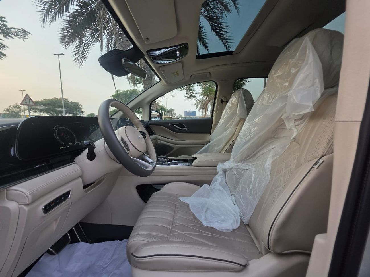 Rabdan Seven GCC SPECS FULL SERVICE HISTORY 3 YEARS WARRANTY