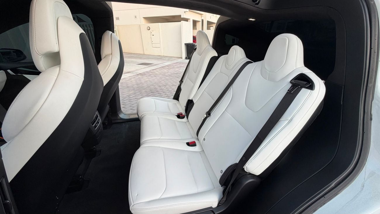 Tesla Model X LONG RANGE
