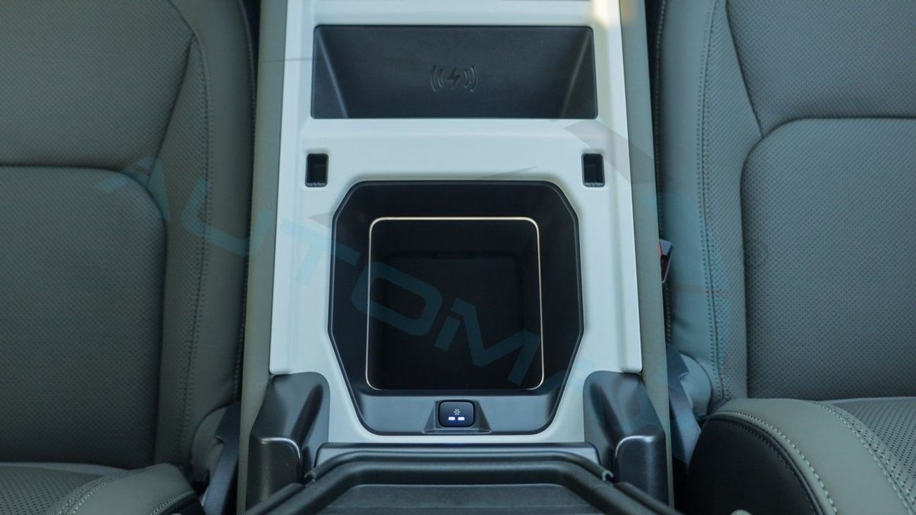 Land Rover Defender (For Export , НА ЭКСПОРТ) 110 X-Dynamic SE P400e Plug-in Hybrid 2025 Без пробега