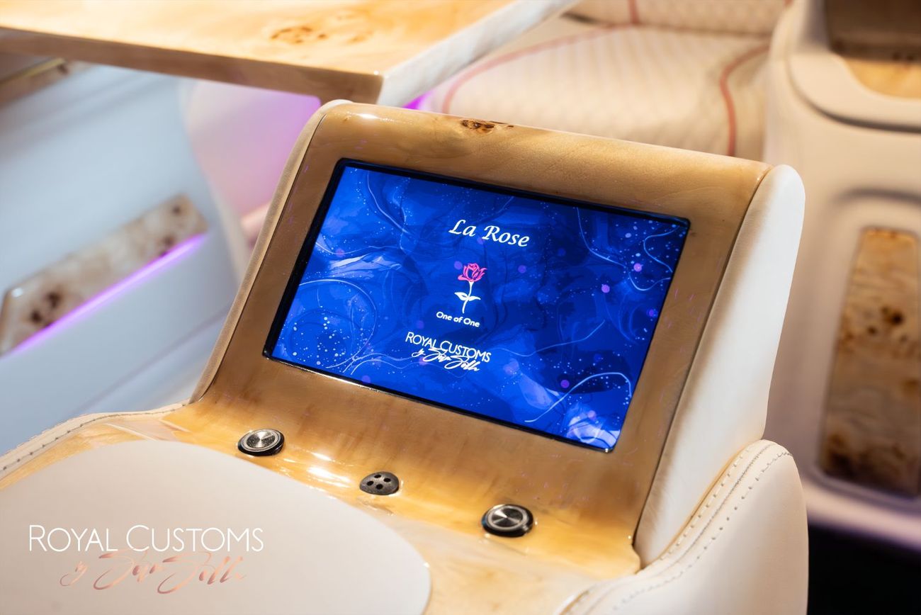 مرسيدس بنز V 300 “LA ROSE” – 1 Of 1 CONCEPT - Handcrafted by ROYAL CUSTOMS in Dubai (Since 2009)