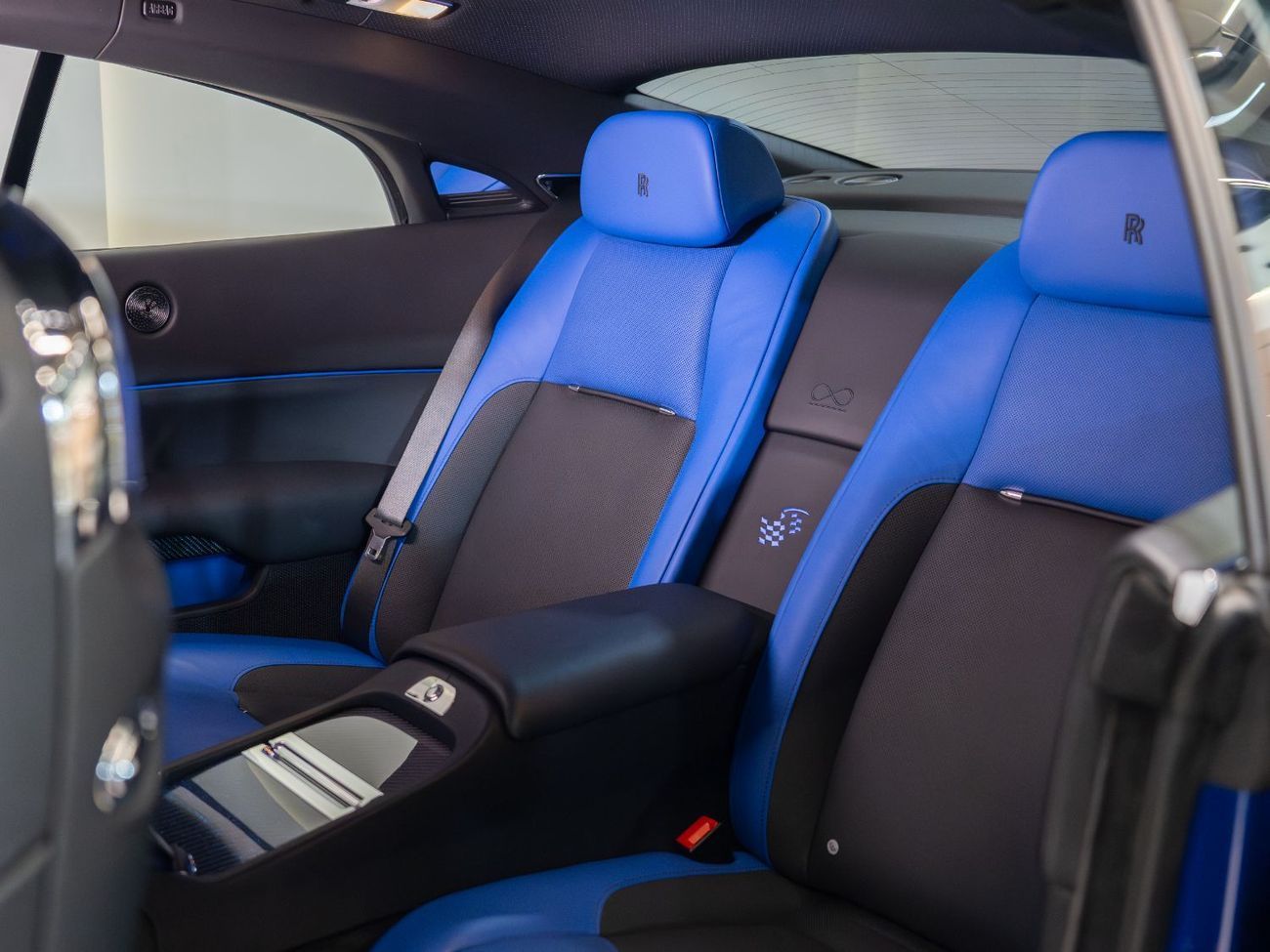 Rolls-Royce Wraith Black badge - 2020 | GCC | Sportive Edition 1 of 1 | Full option | with Warranty