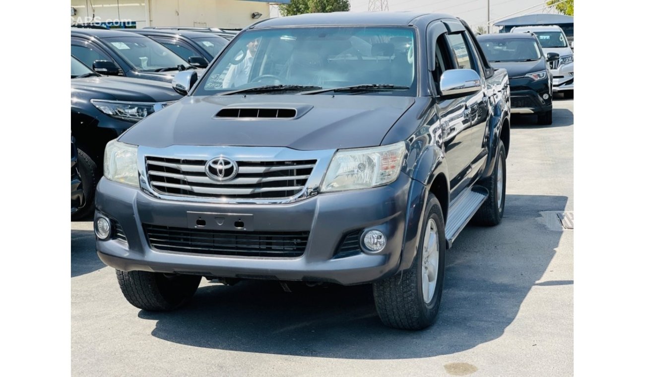 تويوتا هيلوكس Toyota Hilux Diesel engine model 2011 for sale from Humera automobile Grey color car very clean and