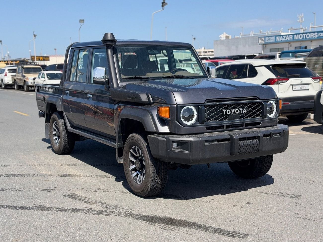 تويوتا لاند كروزر بيك آب