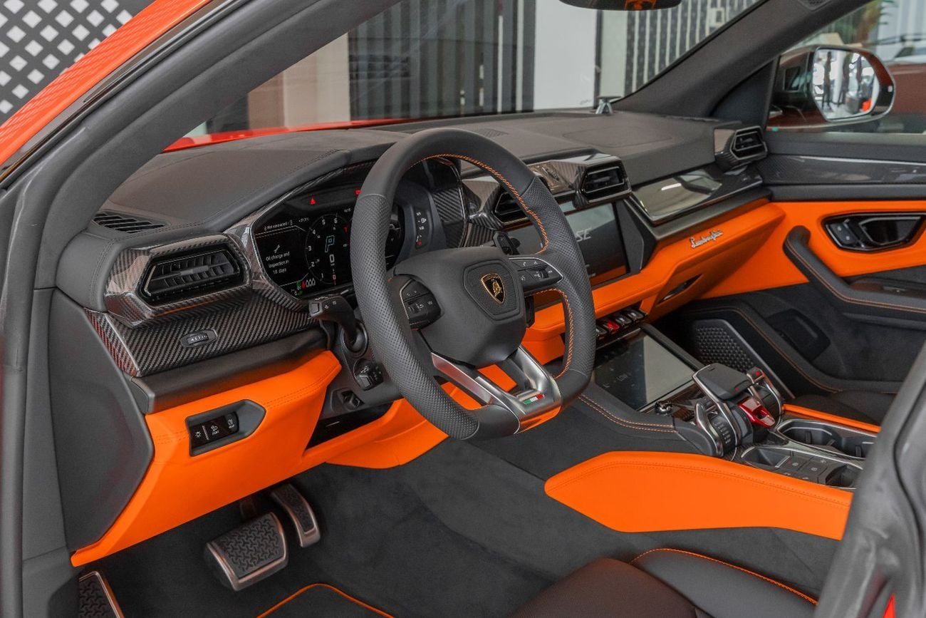 Lamborghini Urus SE Slightly Used | WARRANTY & SERVICE CONTRACT | FULL CARBON FIBER | 2025