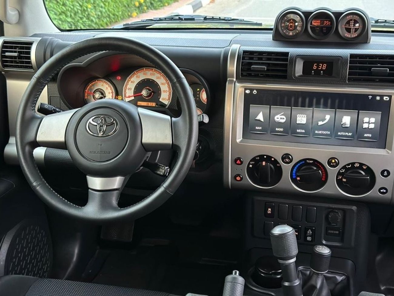 Toyota FJ Cruiser Toyota FJ cruiser 2023 KM 15000 GCC SPECS NO ACCIDENT OR PAINT WARRANTY + SERVICE FROM AGENCY