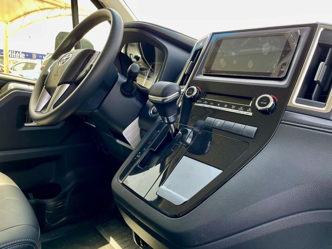 Toyota Granvia Toyota Granvia 2.8L Turbo Diesel!!! 2022 Best price for export!!!