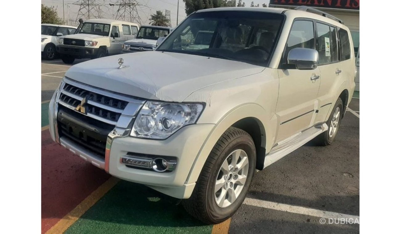 ميتسوبيشي باجيرو Mitsubishi Pajero LEFT HANDED