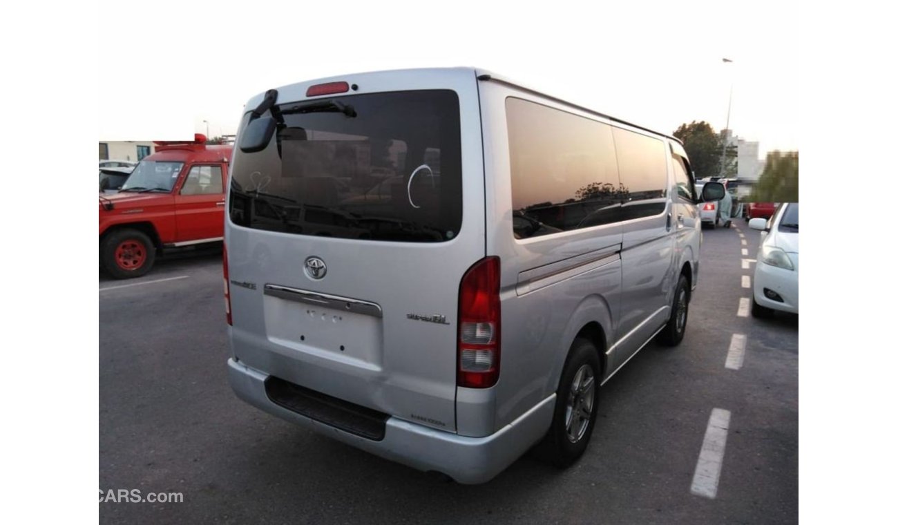 تويوتا هاياس Hiace Van (Stock no PM 178 )