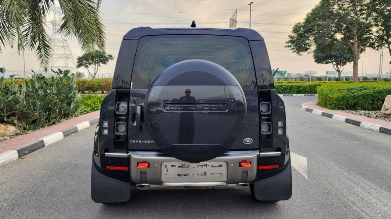 لاند روفر ديفندر 110  X P400 BLACK COLOUR / 2022 MODEL / V 6 / UNDER WARRANTY AND SERVICE CONTRACT