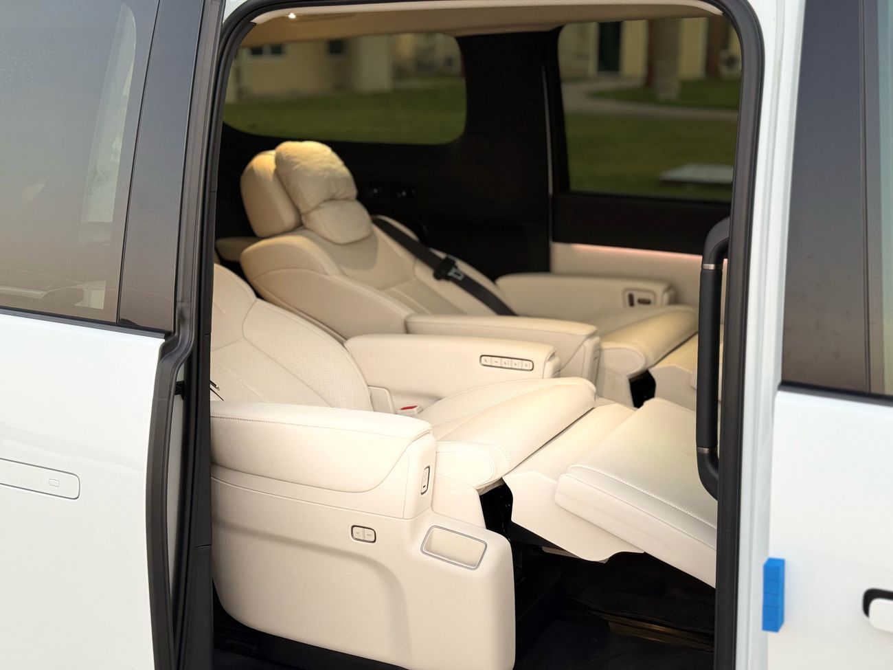 Li Auto Mega Li Auto Mega Home | Available for the personal order