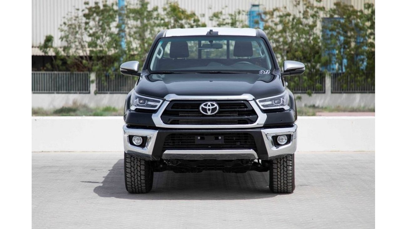 Toyota Hilux 2024 Toyota Hilux 4x4 DC 2.8 SR5 - Black inside Maroon | Export Only