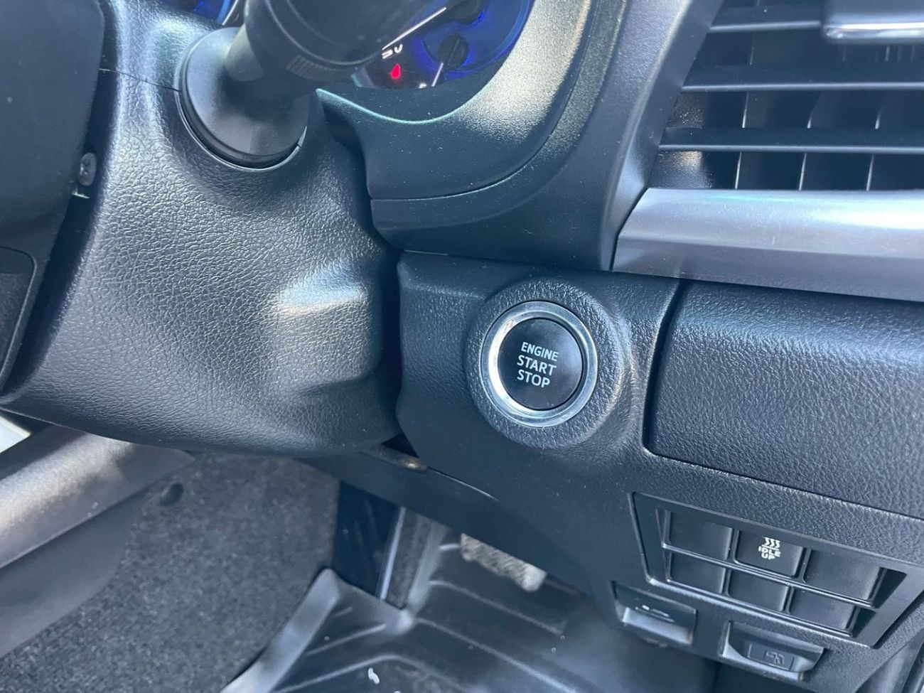 Toyota Hilux DIESEL 2.8 LITER ,RIGHT HAND DRIVE