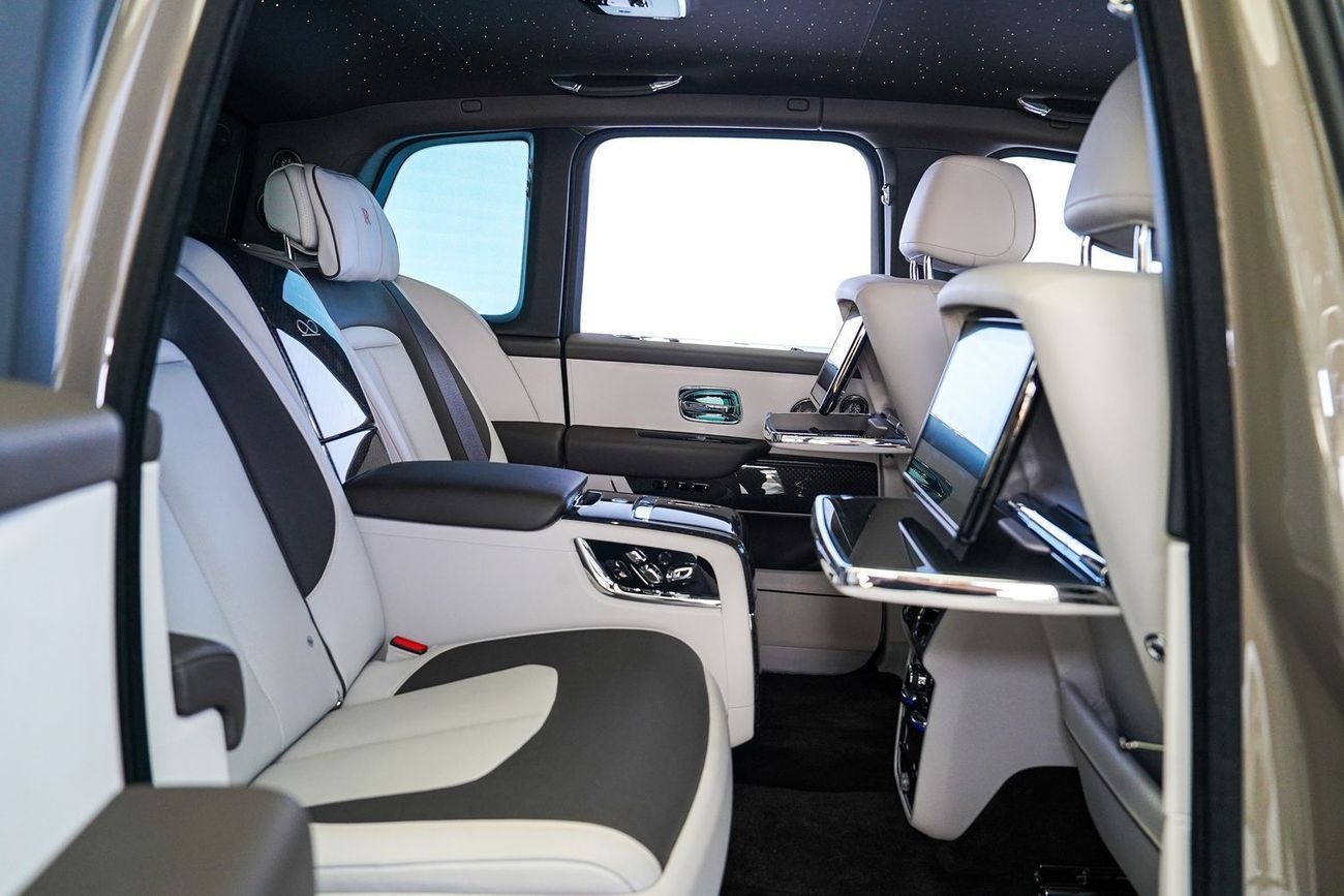 Rolls-Royce Cullinan BLACK BADGE