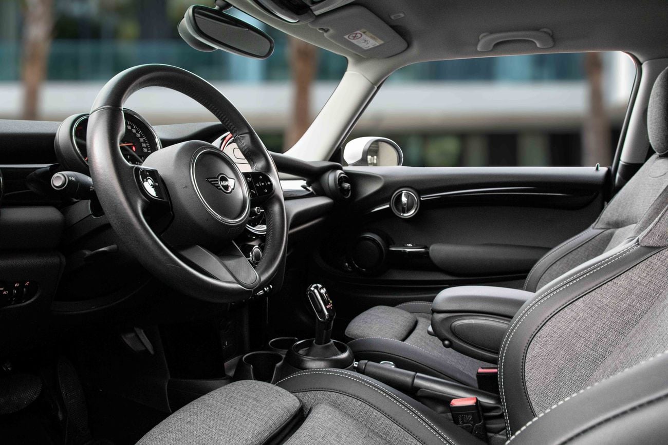 Mini Cooper Cooper | 1,567 P.M | 0% Downpayment | Mini Cooper Agency Warranty & Service!