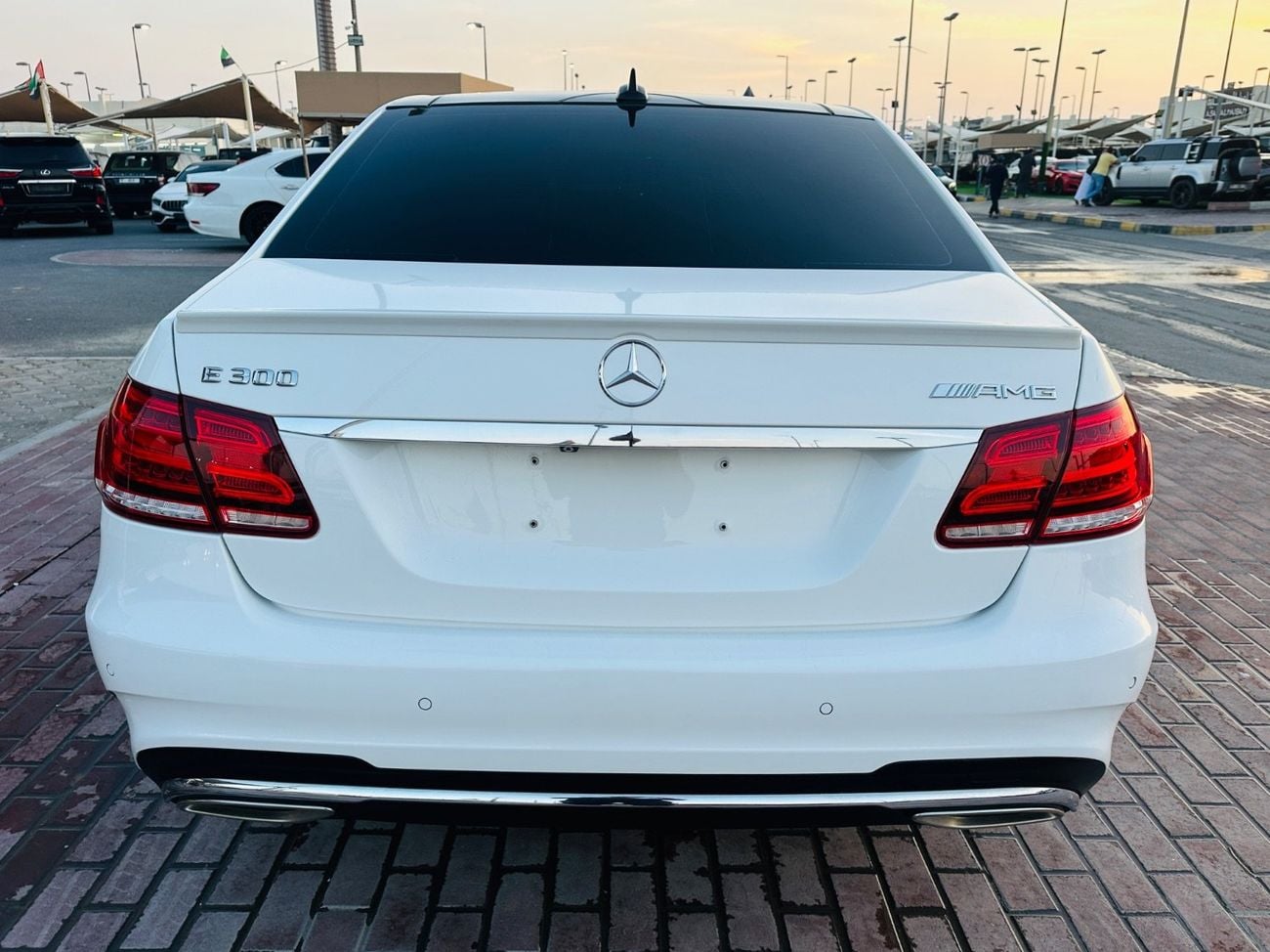 مرسيدس بنز E300