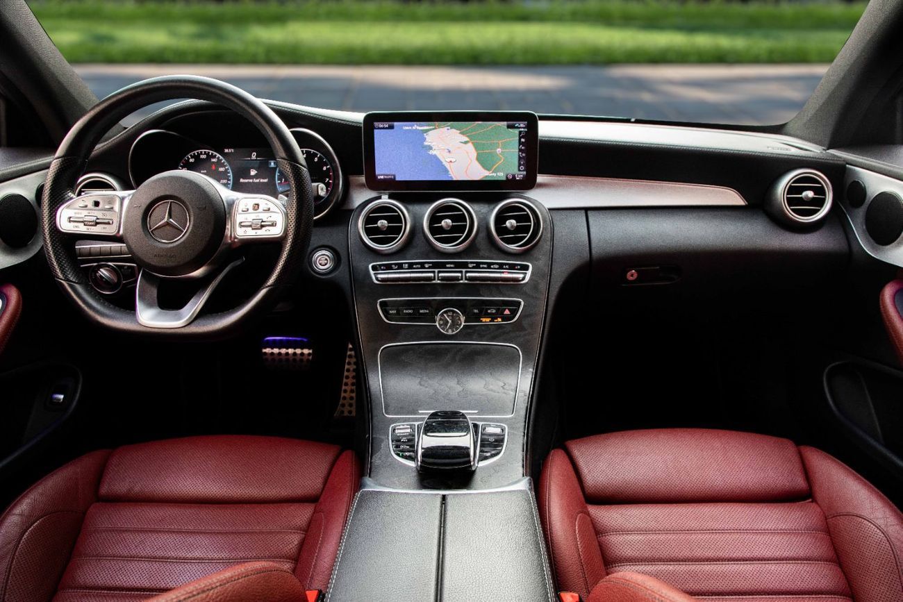 مرسيدس بنز C 200 2,629 P.M | 0% Downpayment | C200 Coupe AMG | Low KM!