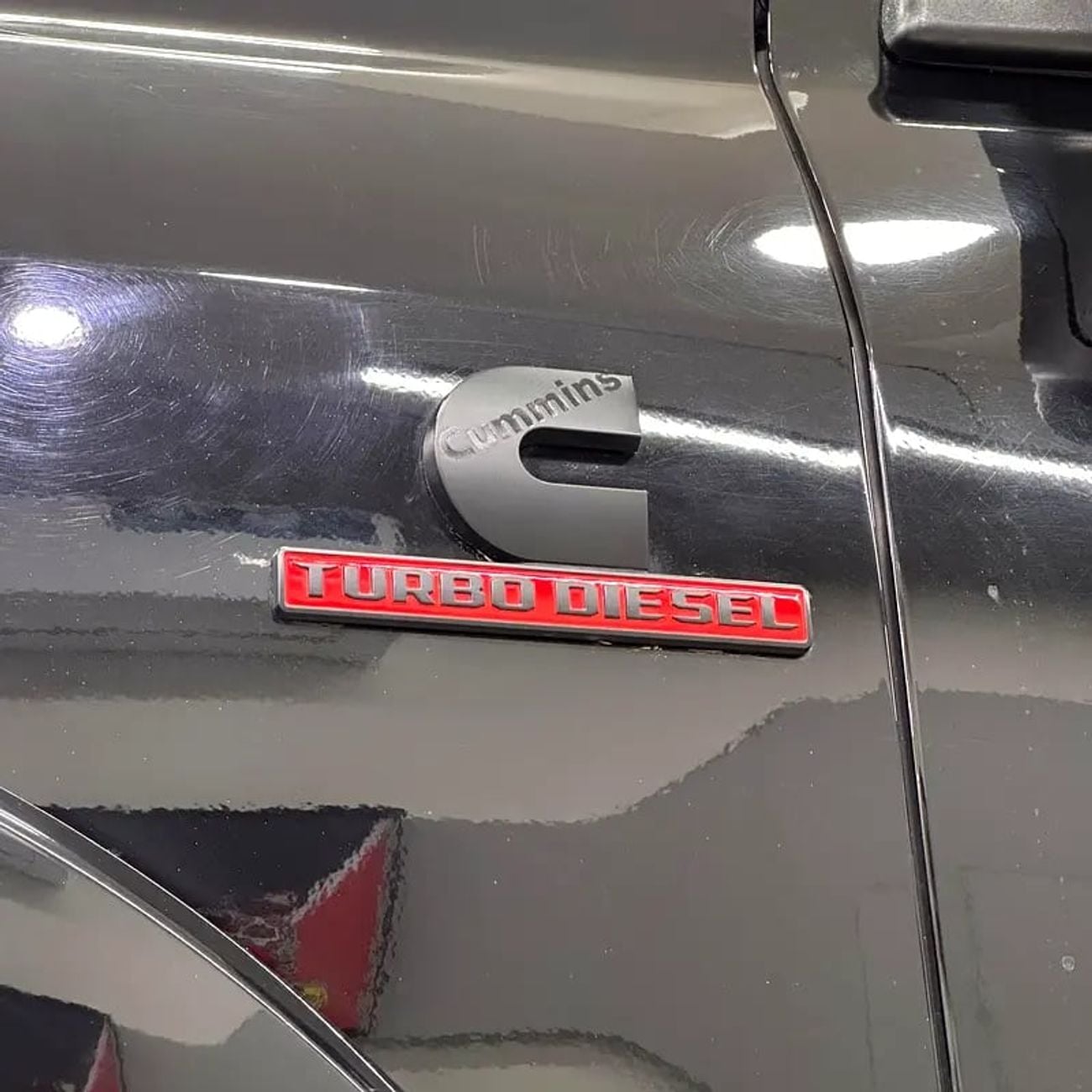 RAM 2500 Dodge Laramie 3500 Diesel V6