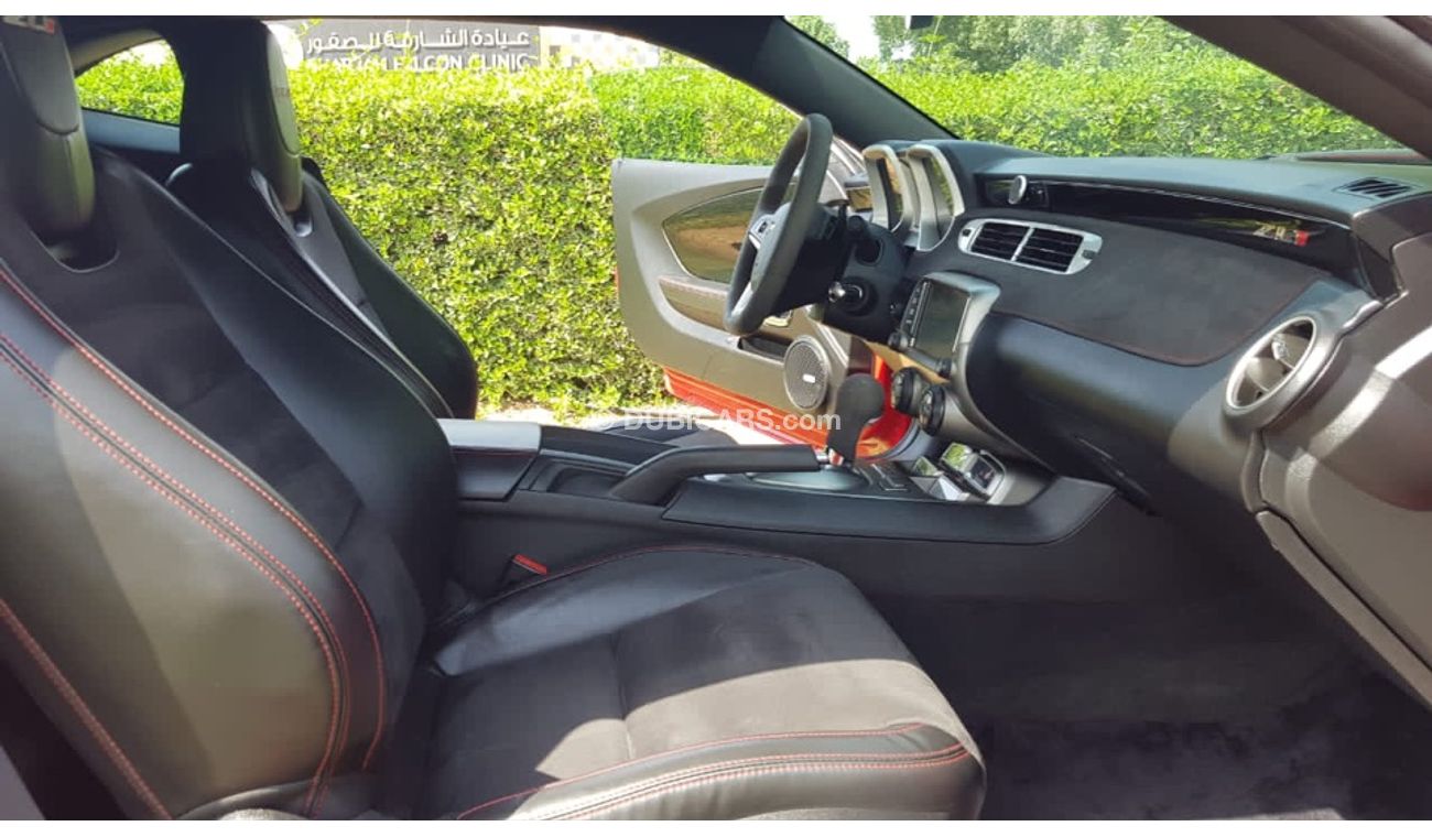 Chevrolet Camaro Chevorlet comaro ZL1 model 2015 GCC car prefect condition full option low mileage sun roof leather s