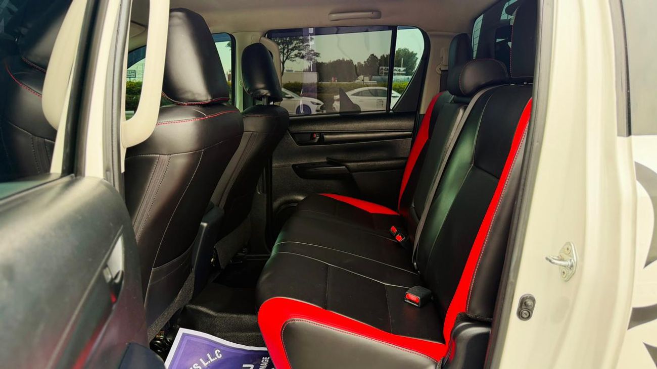 تويوتا هيلوكس -