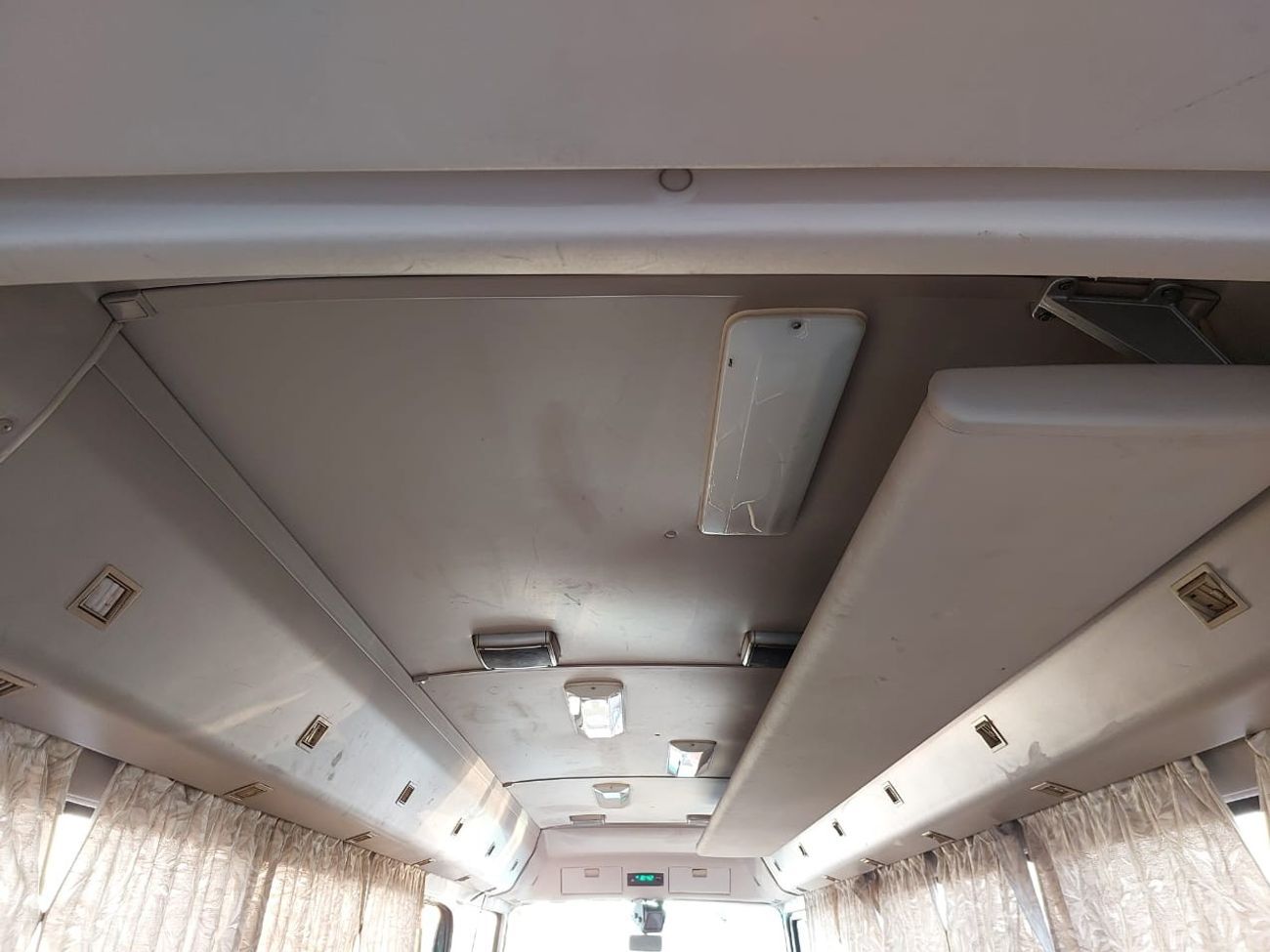 Mitsubishi Rosa MITSUBISHI ROSA BUS RHD 1995 MODEL 3.9 L DIESEL MANUAL(PM40101)