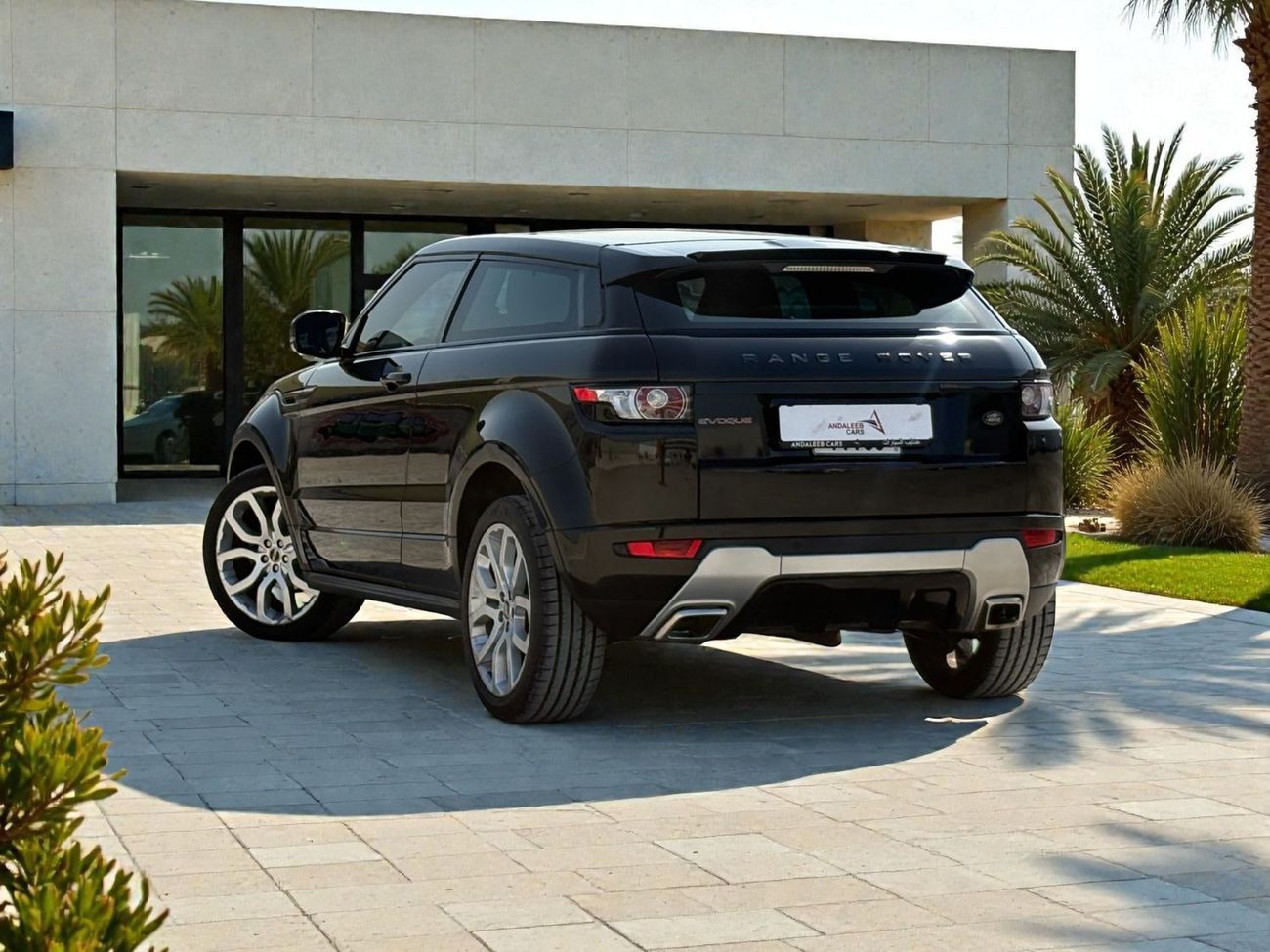 Land Rover Range Rover Evoque SE 2.0L SUV (3 Door) 2.0L I4 A/T | 2012 | GCC SPEC | AED 35,000