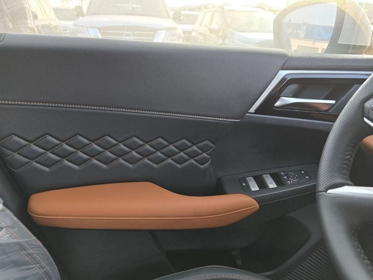 Mitsubishi Outlander Premium Edition 2.5L FULL Option with HUD * EXPORT OFFER*