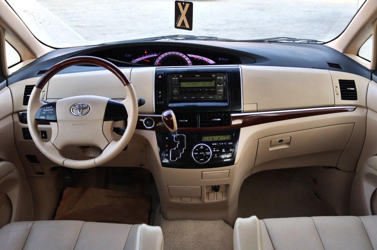 تويوتا بريفيا تويوتا بريفيا SE (XR50)، 2018، 5 د آر إم بي في، 2.4 لتر 4 سلندر بنزين، أوتوماتيك، دفع أمامي